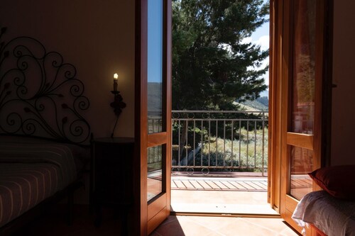 Casa Sally with sea view in Macari