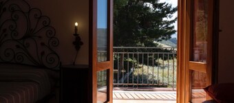 Casa Sally with sea view in Macari