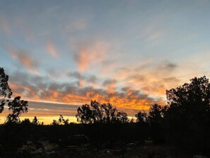 Property grounds - Mountain camping with stunning views

 (Fence Lake)