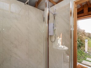 Cottage | Bathroom | Shower - Sea the Stars (New Quay)