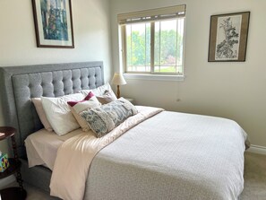 1 bedroom, WiFi - Charming 1-BR carriage house in quiet neighborhood (Erie)