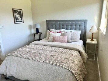 Bedroom with queen bed