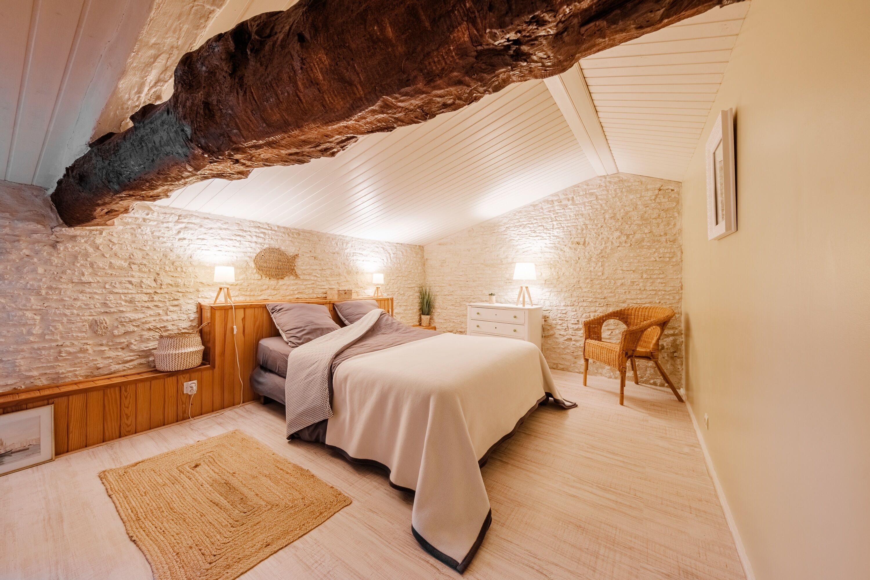 3 chambres, fer et planche à repasser, Wi-Fi gratuit