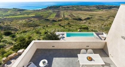 Private villa with swimming pool in Sicily