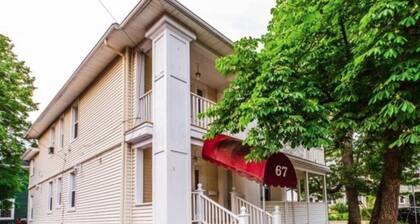 Studio 4 ~ Cozy1BDRM, Private Bath, Downtown Moncton