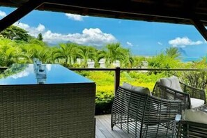 Property grounds - Tropical jewel on the heights of La Tourelle (Black River)