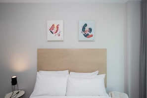 2 habitaciones, tabla de planchar con plancha y wifi gratis 