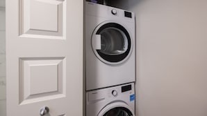 Unclassified image, 2 of 12, button - Comfort Plus - 1 bedroom (Montreal)