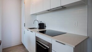 Unclassified image, 5 of 12, button - Comfort Plus - 1 bedroom (Montreal)