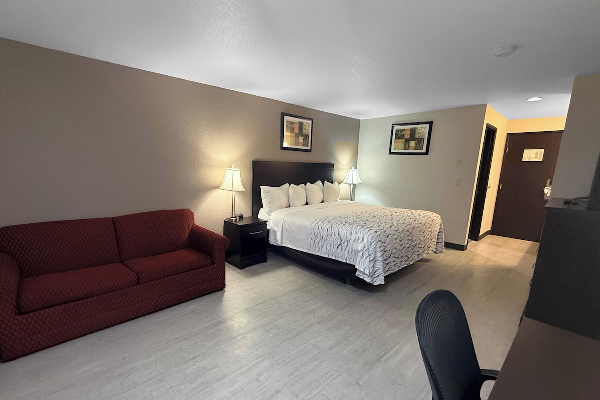 Superior Room, 1 Queen Bed with Sofa bed, Non Smoking