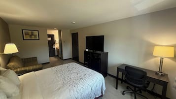 Desk, laptop workspace, iron/ironing board, WiFi (free)