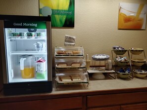 Free daily continental breakfast