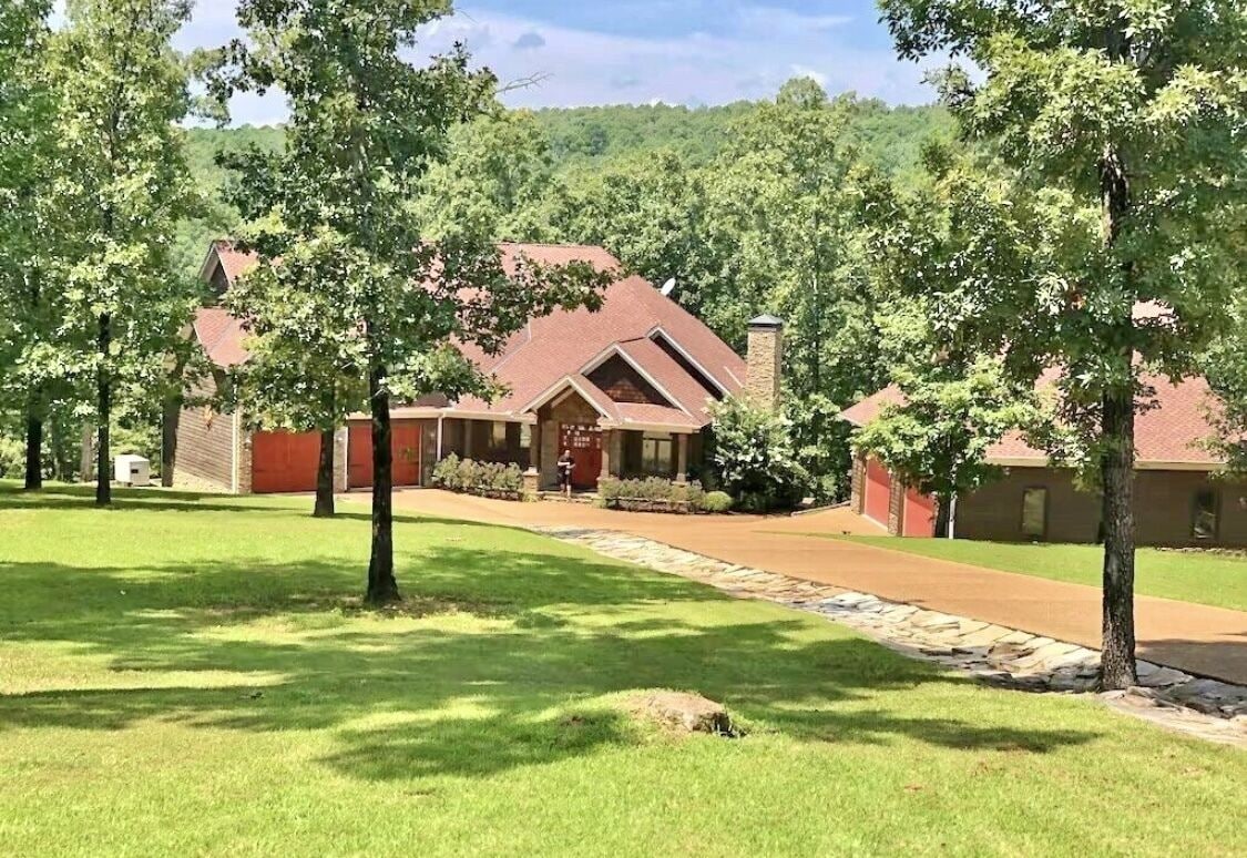Beautiful Lakefront Home
