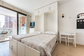 1 bedroom, free WiFi, bed sheets