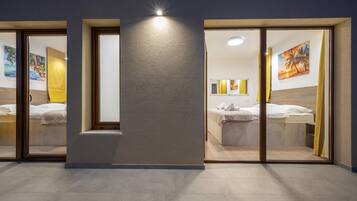 4 bedrooms, in-room safe, travel cot, free WiFi