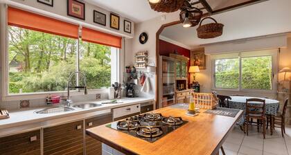Ty Clafout Holiday Home: Near Vannes, Wi-Fi & Parking