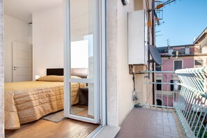 1 camera, Wi-Fi gratuito, lenzuola