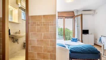 1 camera, ferro/asse da stiro, Wi-Fi gratuito, lenzuola