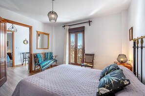 4 camere, Wi-Fi gratuito, lenzuola