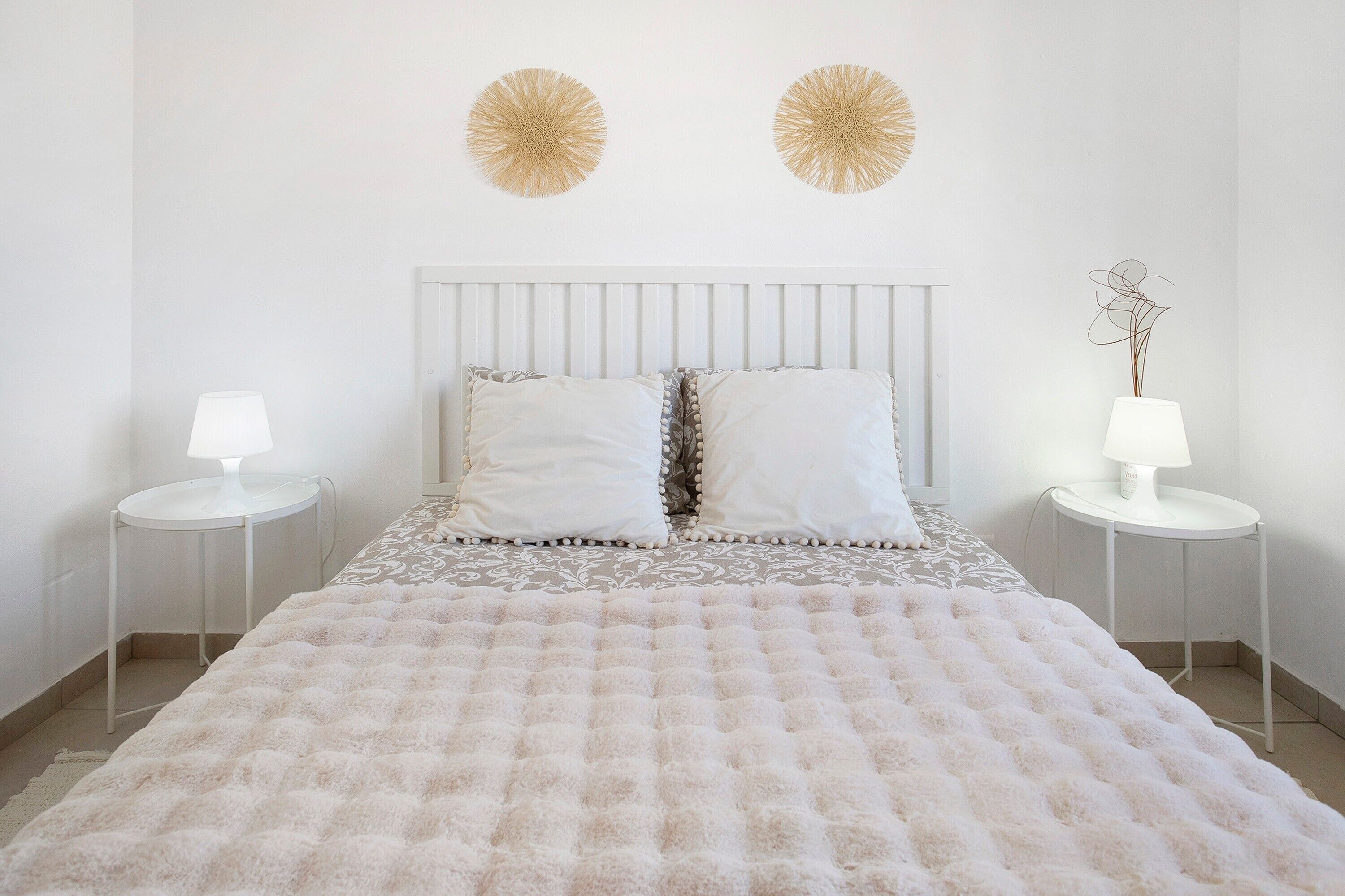 2 chambres, fer et planche à repasser, Wi-Fi gratuit, draps fournis