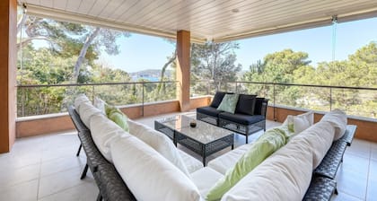 Holiday Home 'La Brisa' with Sea View, Wi-Fi and Air Conditioning