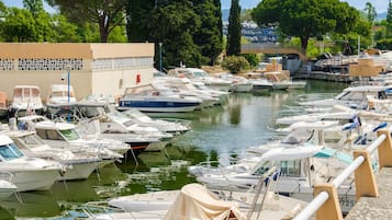 Marina/club náutico