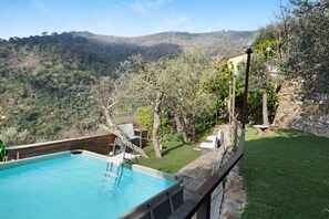 Outdoor spa tub - Apartment 'Ca' Dû Massunin' with Sea View, Wi-Fi and Air Conditioning (Recco)