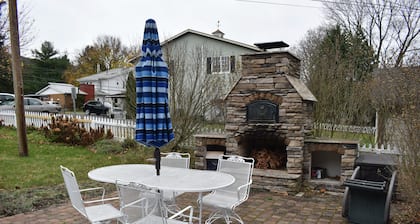 Boalsburg Village King Suite- living room and bedroom- minutes from PSU..