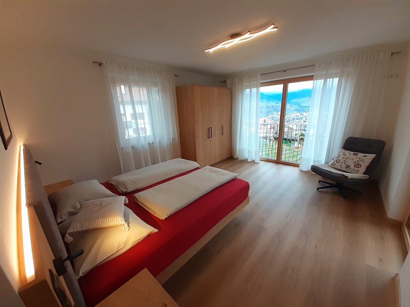 1 bedroom, free WiFi, bed sheets