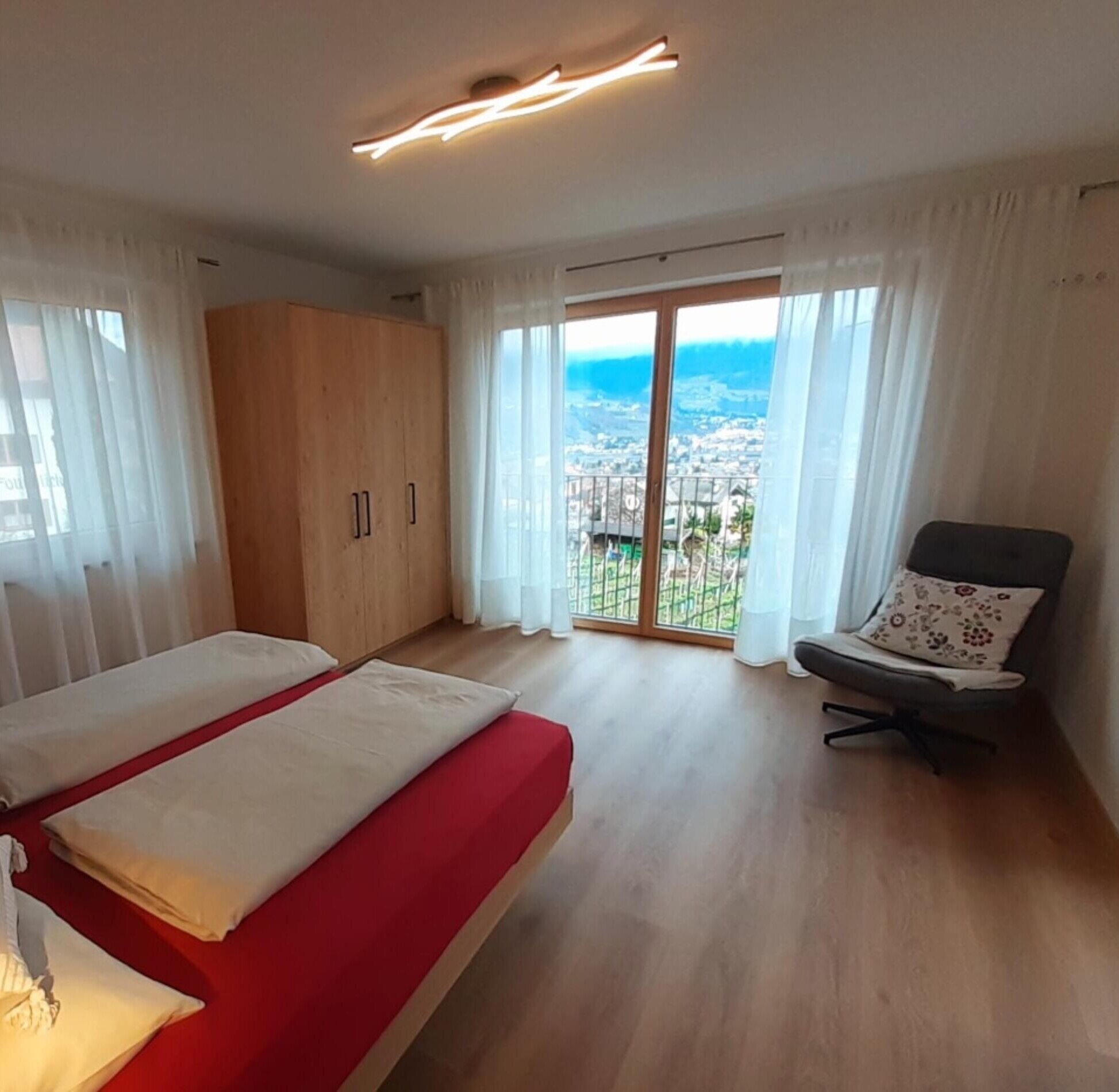 1 camera, Wi-Fi gratuito, lenzuola