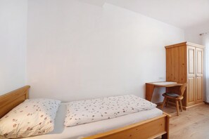 2 Schlafzimmer, kostenloses WLAN, BettwÀsche