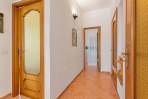 Interior - Domu Elgive ground floor (Tertenia)