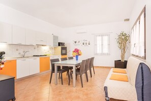 Interior - Domu Elgive ground floor (Tertenia)