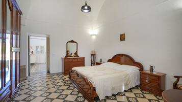 2 chambres, fer et planche à repasser, accès au Wi-Fi (inclus)