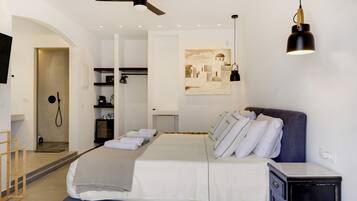 1 chambre, fer et planche Ă repasser, Wi-Fi gratuit, draps fournis