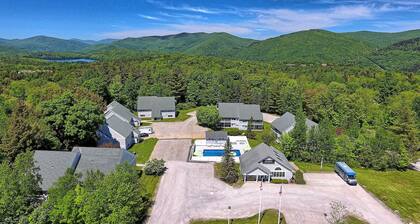 The Suites: Next Door - Studio at Killington Resort on the Bus Route. Discounted Ski Rentals. 531