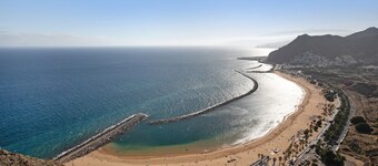 Vacation Apartment 'Las Teresitas Beach' with Mountain View, Balcony and Wi-Fi