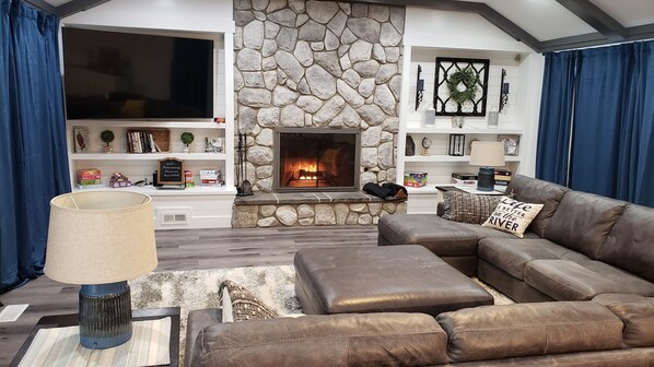 Televisor intel·ligent i llar de foc