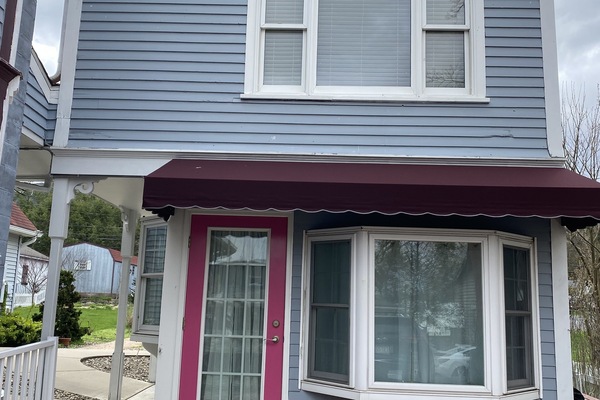 Main Street Entryway.