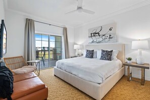 3 quartos, escrivaninha, ferros/tábuas de passar roupa