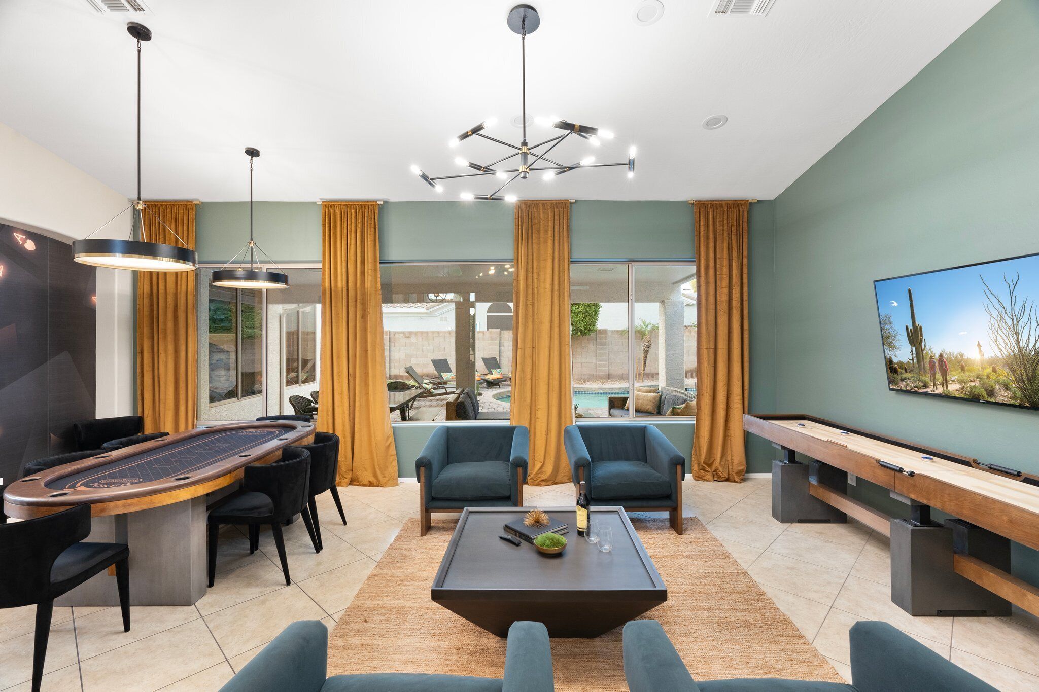 Desert Escape Minutes from Shopping, Dining & Golf