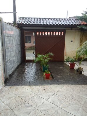 Property grounds - Casa Temporada Ubatuba c Cozinha Geladeira Fogão Microondas Ventilador Garagem (Ipiranguinha Ubatuba)