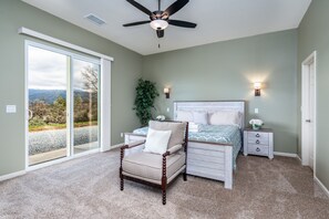 4 Schlafzimmer, Bügeleisen/Bügelbrett, kostenloses WLAN, Bettwäsche