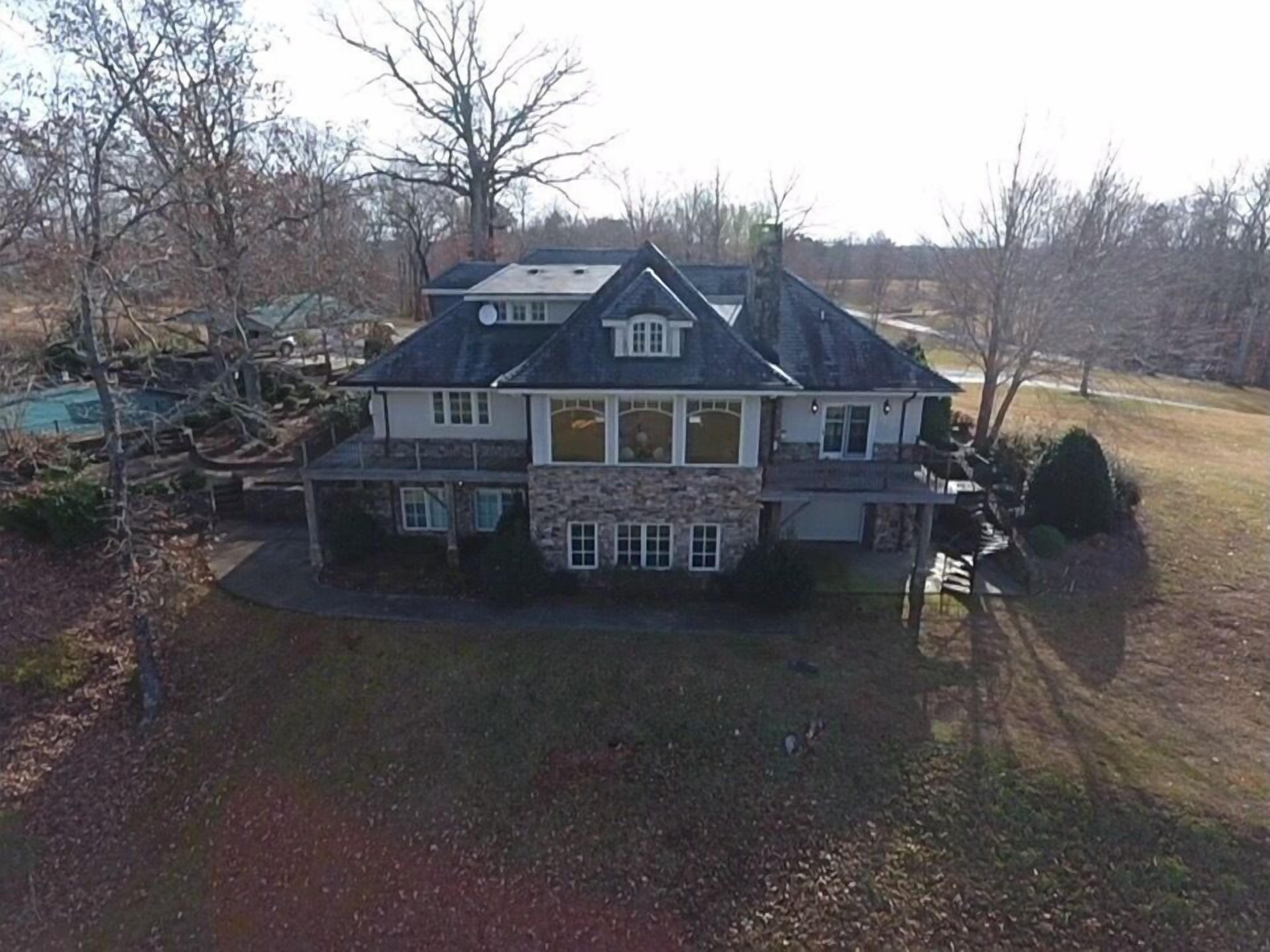 97-acre Countryside Farmhouse with Office