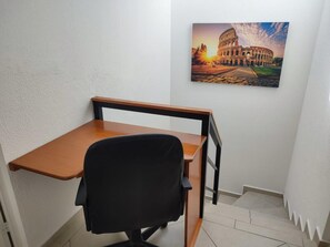 Maison Ville | 3 chambres, bureau, fer et planche à repasser, Wi-Fi gratuit