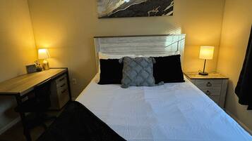 1 makuuhuone, silitysrauta/-lauta, Wi-Fi, vuodevaatteet