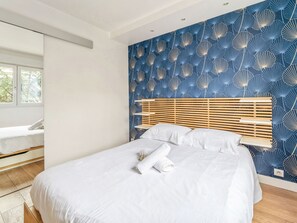 3 bedrooms, WiFi, bed sheets