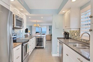 Unclassified image, 5 of 37, button