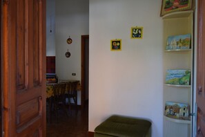 Interni