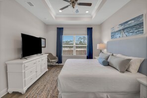4 bedrooms, free WiFi, bed sheets - "Tenn A Sea" is an immaculate 4BD/2BA with a screened porch, fenced yard & firepit!  Pet Friendly! (Port Saint Joe)